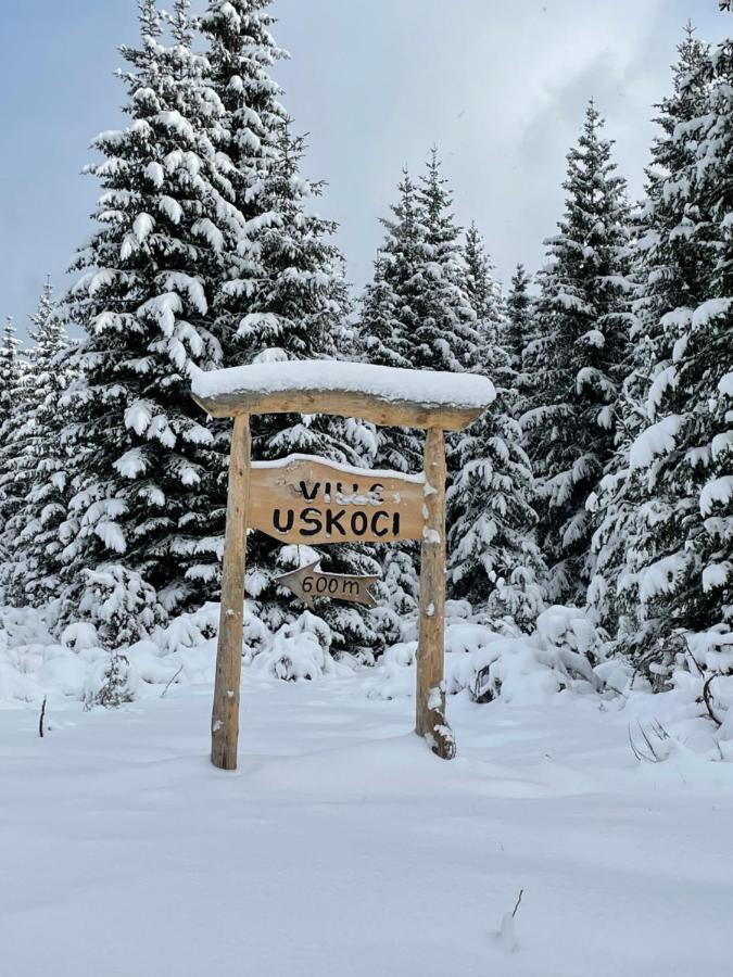 Ville Uskoci Zabljak  Exterior photo