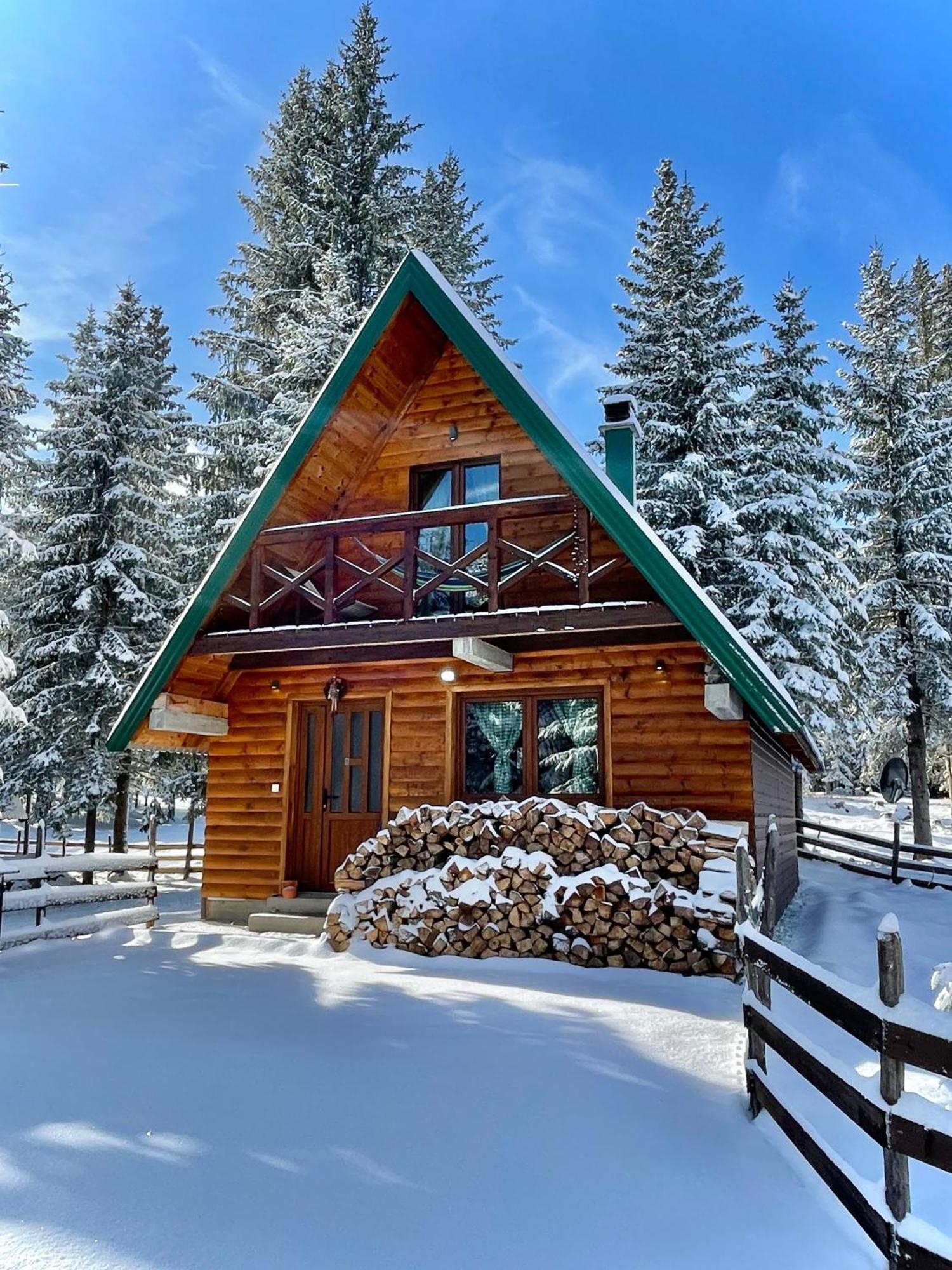 Ville Uskoci Zabljak  Exterior photo